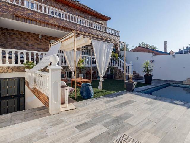 Casa chalet en Venta en Rejas