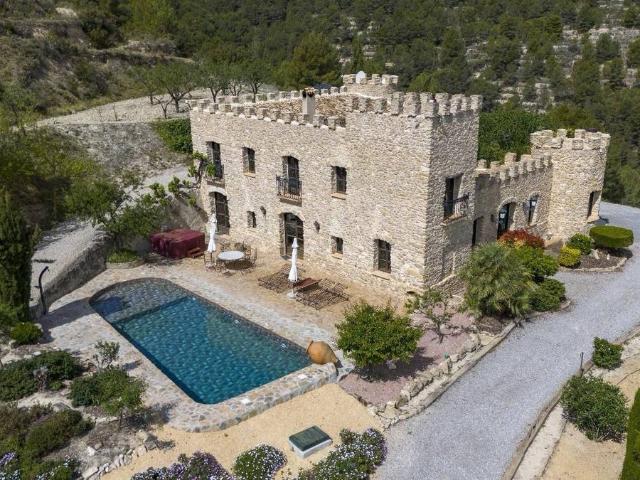 Casa chalet en Venta en Relleu