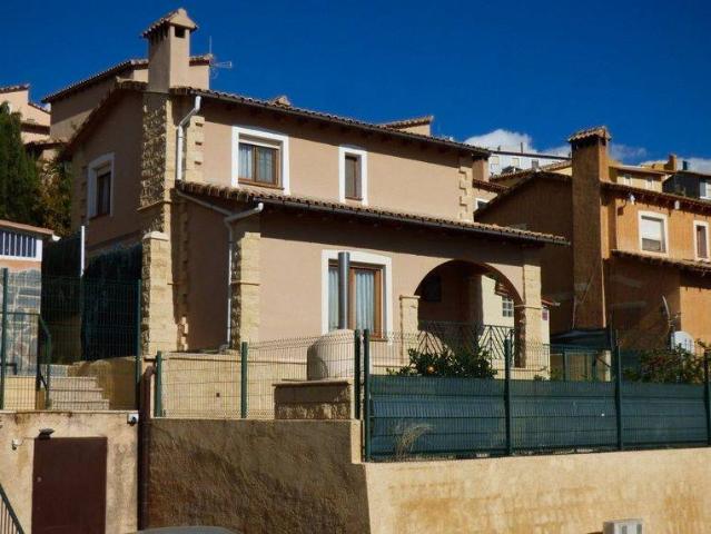 Casa chalet en Venta en Relleu