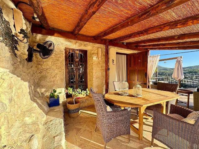 Casa chalet en Venta en Relleu