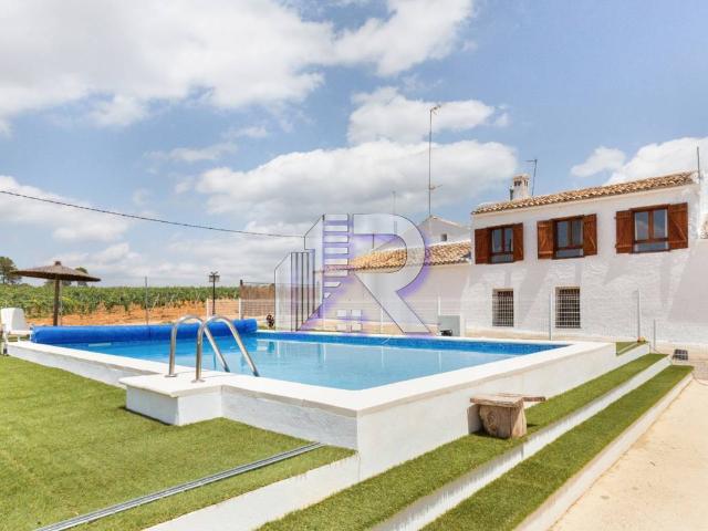 Casa chalet en Venta en Requena