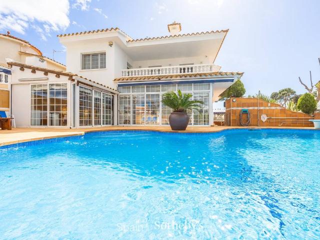 Casa chalet en Venta en Requesens