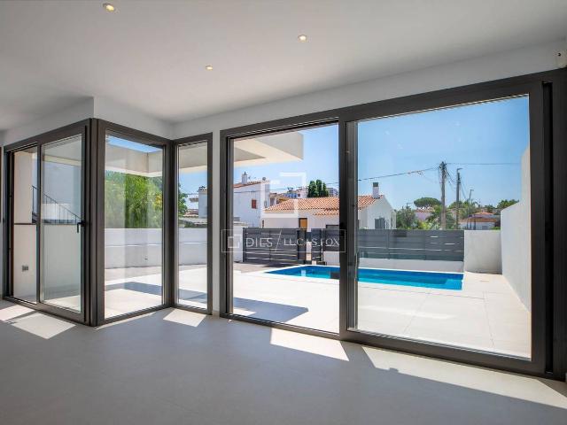 Casa chalet en Venta en Requesens