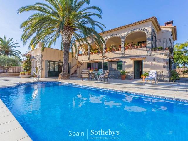 Casa chalet en Venta en Requesens