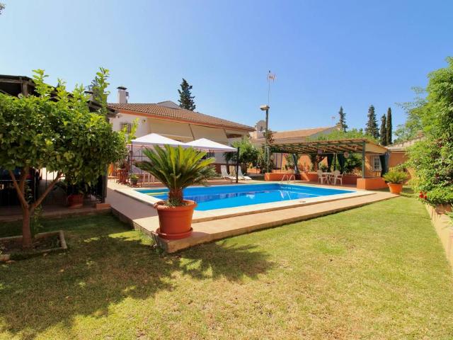 Casa chalet en Venta en Residencial Triana Barrio Alto