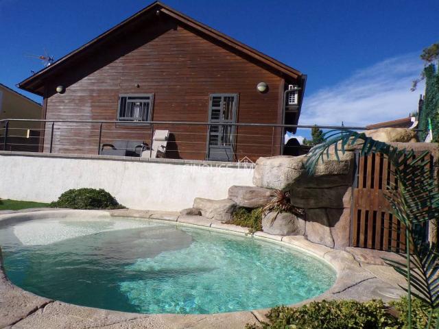 Casa chalet en Venta en Residencial Park