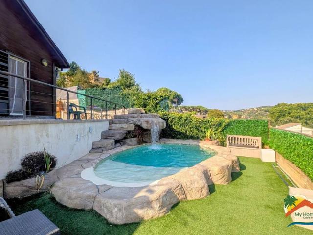 Casa chalet en Venta en Residencial Park