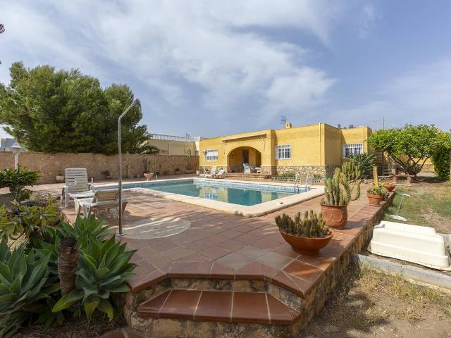 Casa chalet en Venta en Retamar