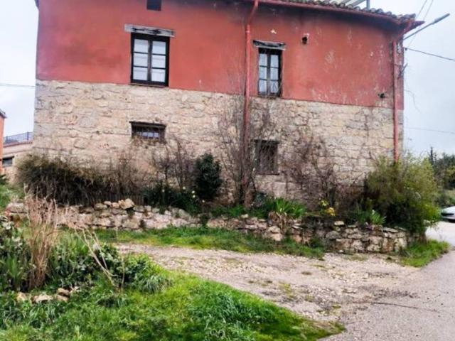 Casa chalet en Venta en Revillarruz