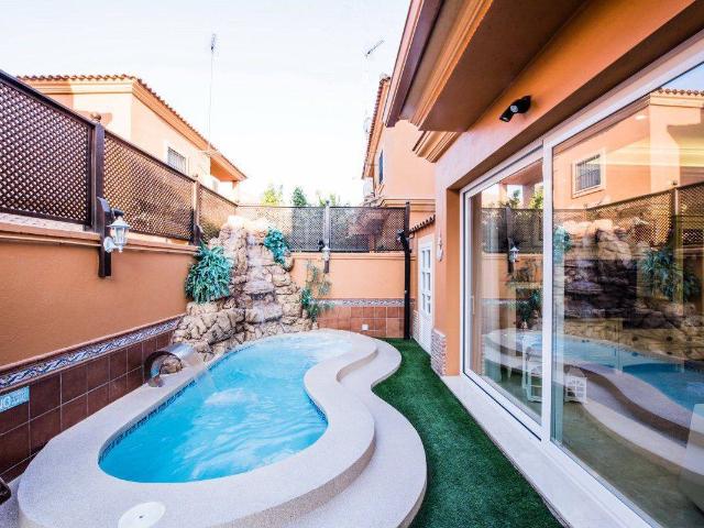 Casa chalet en Venta en Rinconada