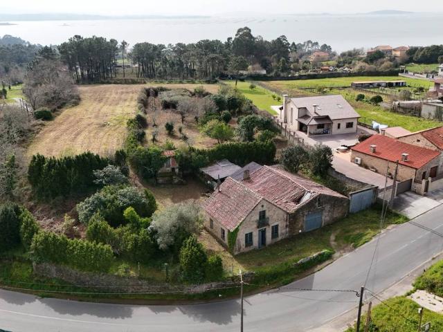 Casa chalet en Venta en Rianxo