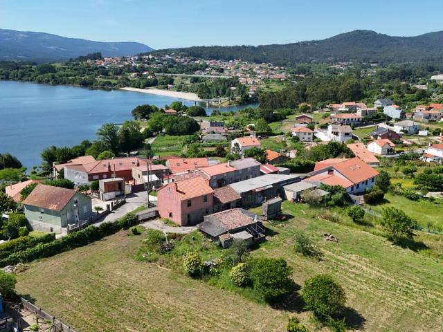Casa chalet en Venta en Rianxo