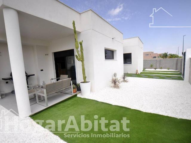 Casa chalet en Venta en Riba roja de Túria
