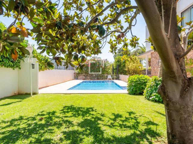 Casa chalet en Venta en Riba roja de Túria
