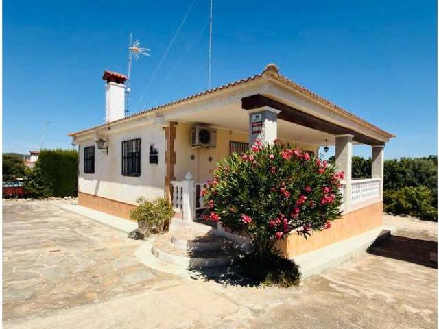 Casa chalet en Venta en Riba roja de Túria