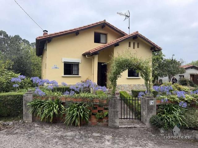Casa chalet en Venta en Ribadesella