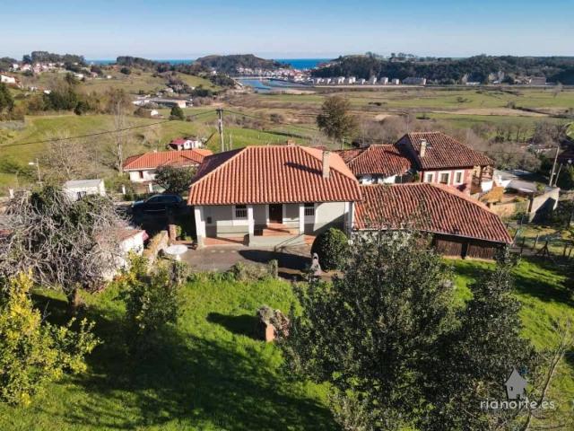 Casa chalet en Venta en Ribadesella