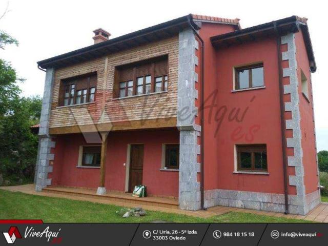 Casa chalet en Venta en Ribadesella