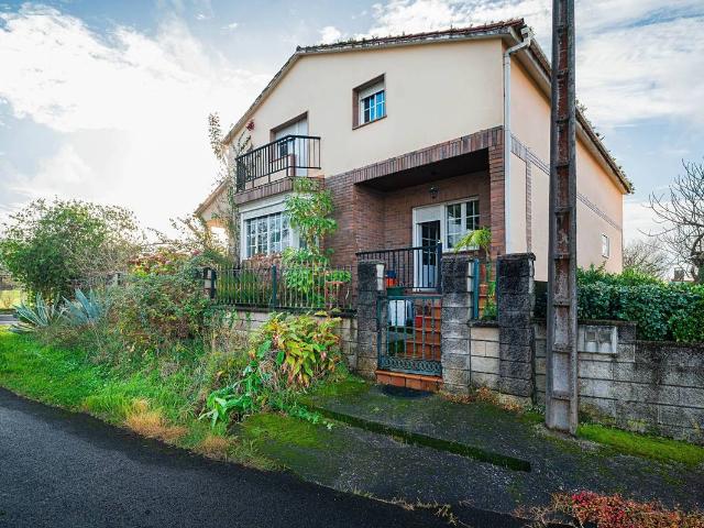 Casa chalet en Venta en Ribadumia