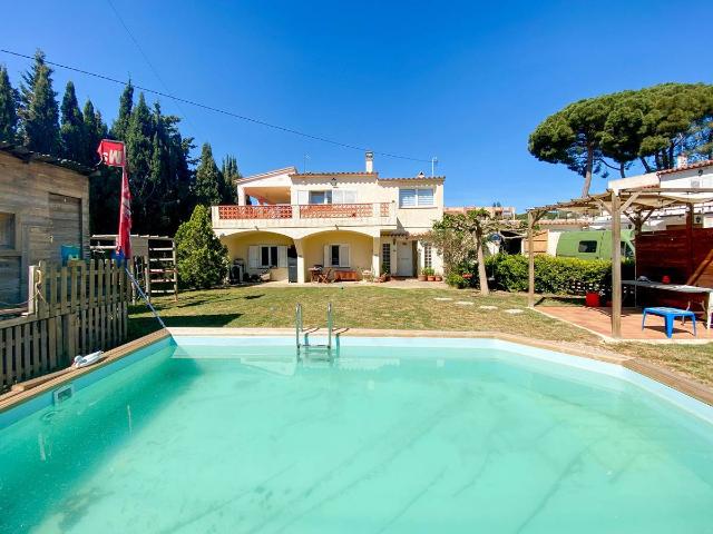 Casa chalet en Venta en Riells
