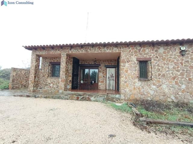 Casa chalet en Venta en Robledo