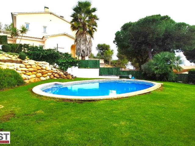 Casa chalet en Venta en Roca Grossa