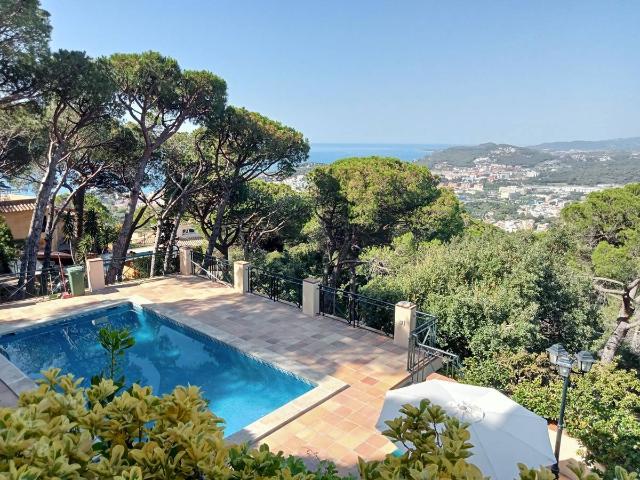 Casa chalet en Venta en Roca Grossa