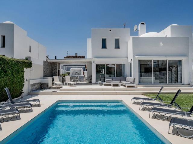 Casa chalet en Venta en Rodeo Alto Guadaiza La Campana