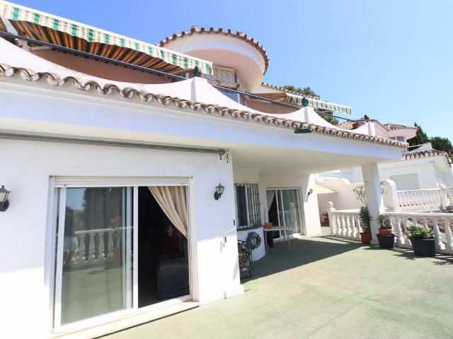 Casa chalet en Venta en Rodeo Alto Guadaiza La Campana