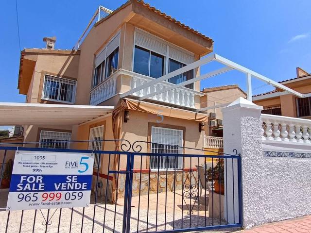 Casa chalet en Venta en Rojales Hills Rosa Bugalows