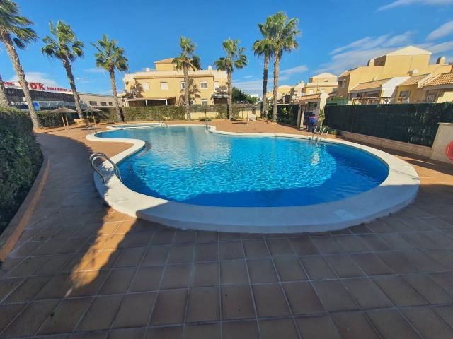 Casa chalet en Venta en Rojales
