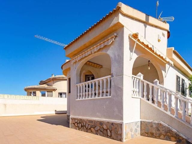 Casa chalet en Venta en Rojales
