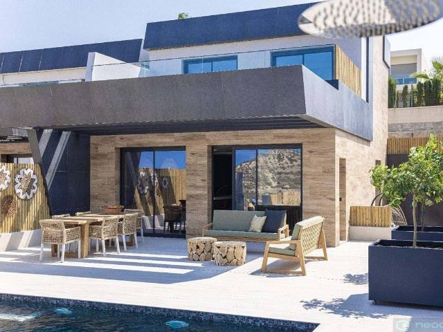 Casa chalet en Venta en Rojales