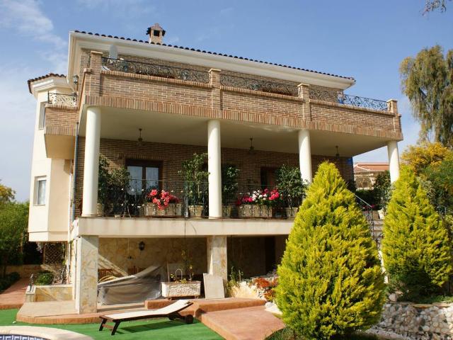 Casa chalet en Venta en Centro de la Ciudad Quesada