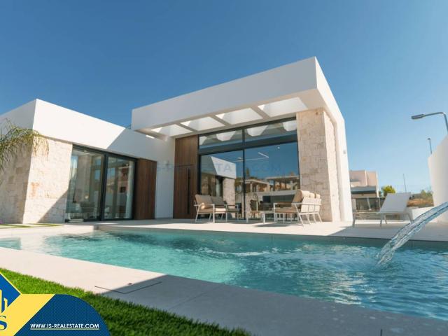 Casa chalet en Venta en Rojales