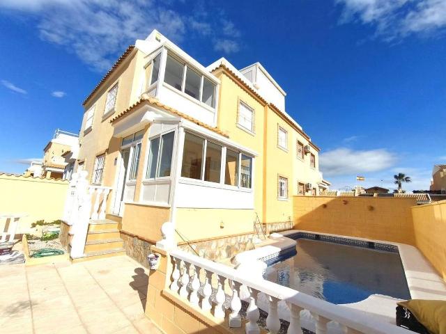 Casa chalet en Venta en Rojales