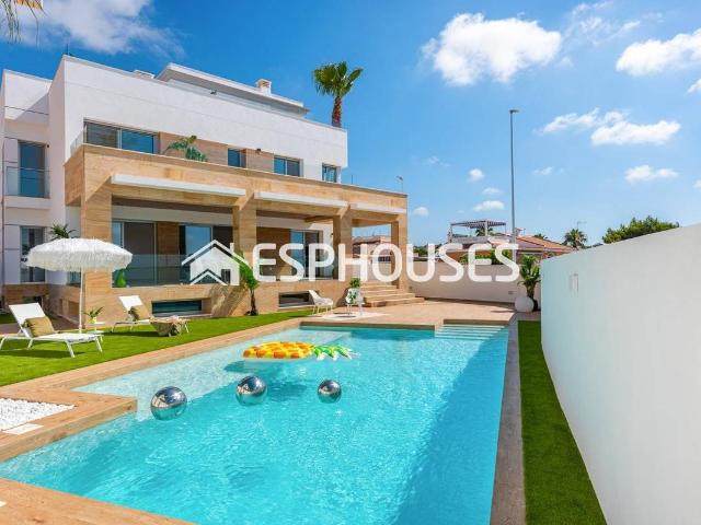 Casa chalet en Venta en Rojales