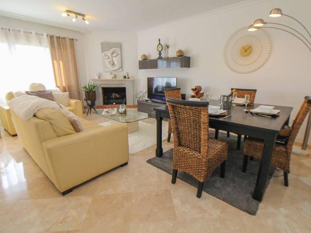 Casa chalet en Venta en Rojales