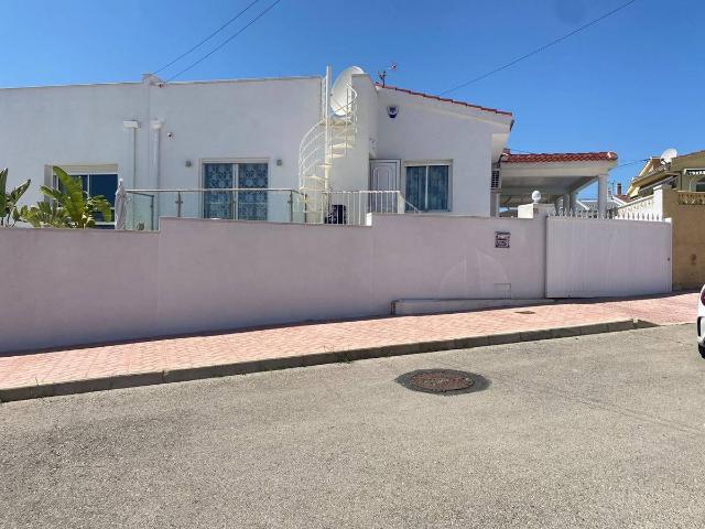Casa chalet en Venta en Rojales