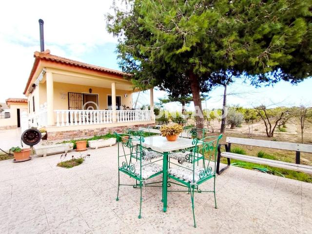 Casa chalet en Venta en Rojales