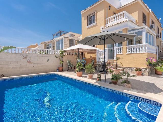 Casa chalet en Venta en Rojales