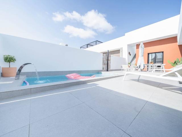 Casa chalet en Venta en Roldán