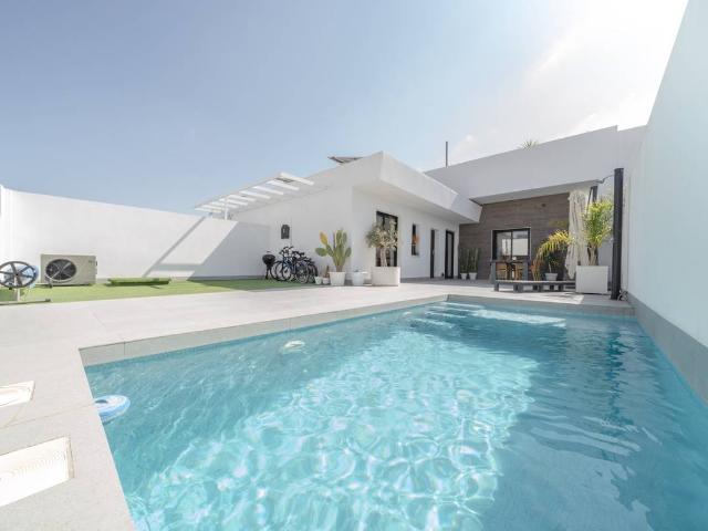 Casa chalet en Venta en Roldán