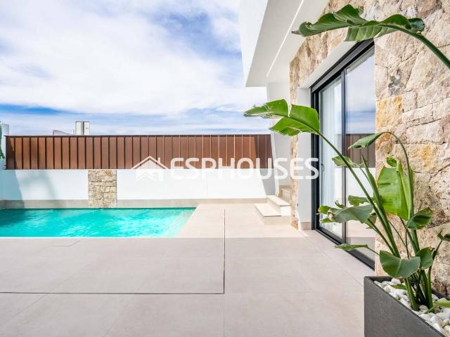 Casa chalet en Venta en Roldán