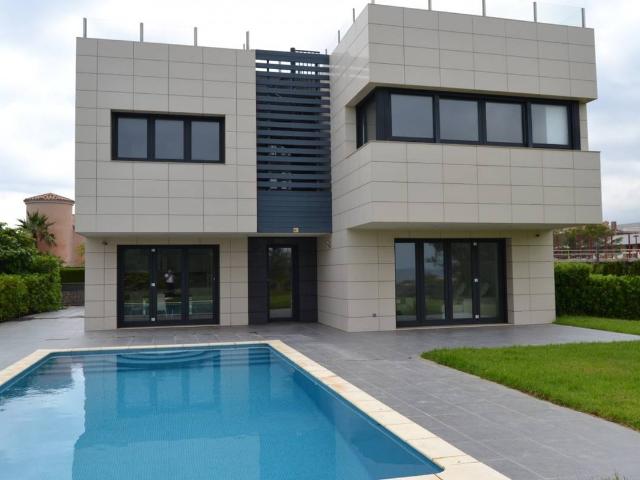 Casa chalet en Venta en Roques Daurades L'Estany