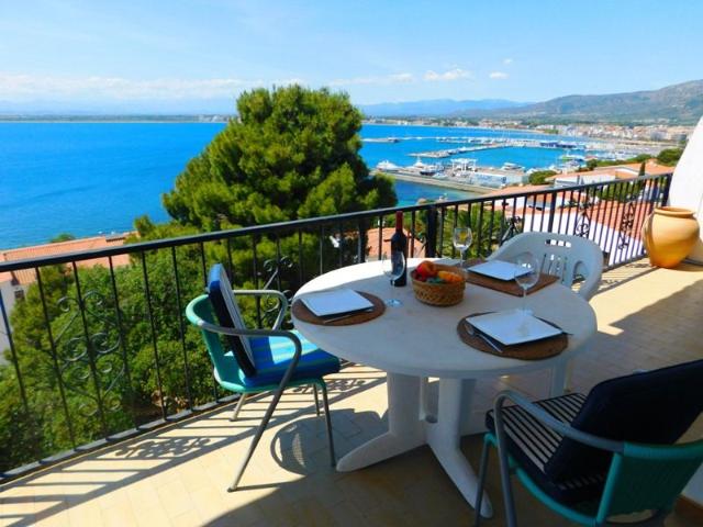 Casa chalet en Venta en Almadrava Canyelles Puig Rom