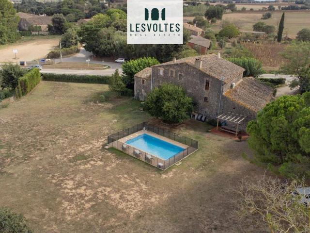 Casa chalet en Venta en Rupià