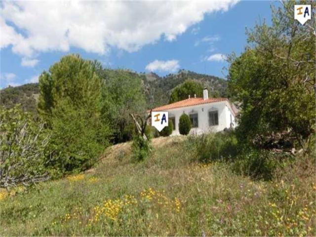 Casa chalet en Venta en Rute