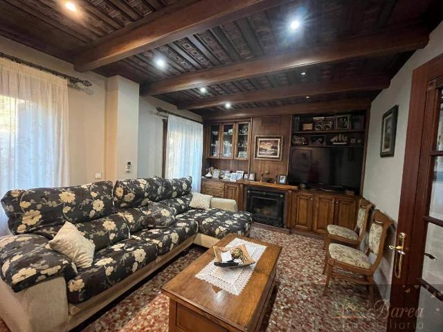 Casa chalet en Venta en Rute