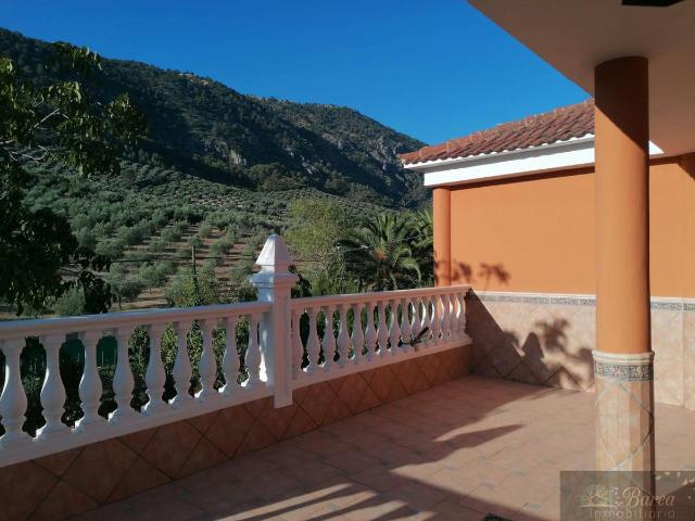 Casa chalet en Venta en Rute